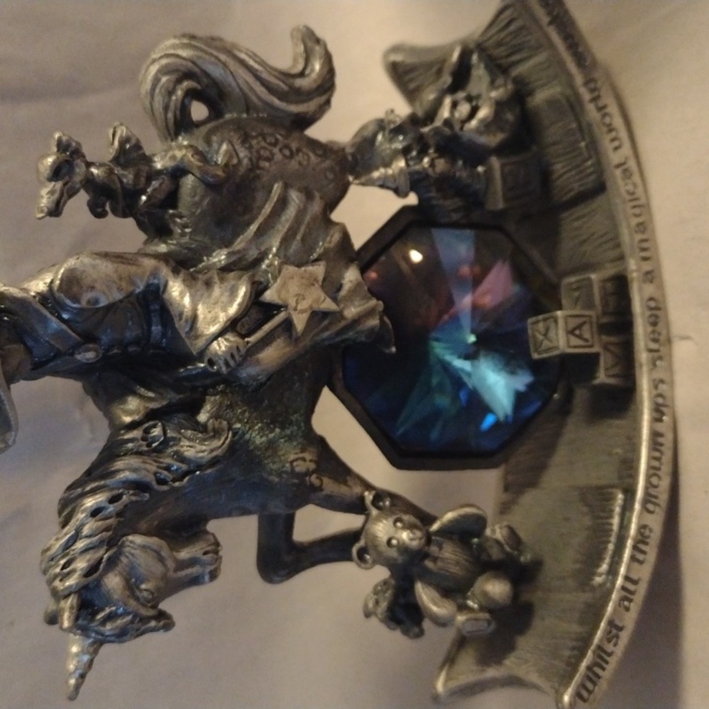 Tudor Mint pewter dragon "The Nursery" - Picture 2 of 10
